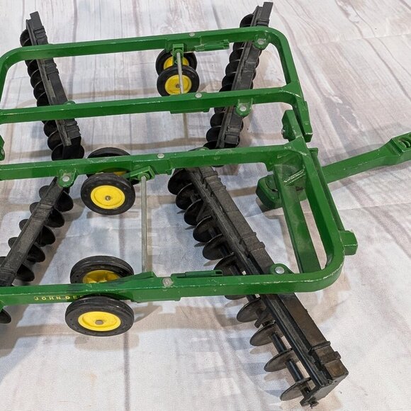 Vintage 1/16 Ertl John Deere 220 Center Fold Disk Farm Toy - Picture 10 of 14